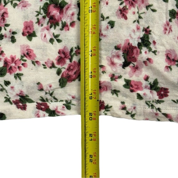 Wet Seal size small sleeveless tank top. White with florals in great condition! - Picture 2 of 8